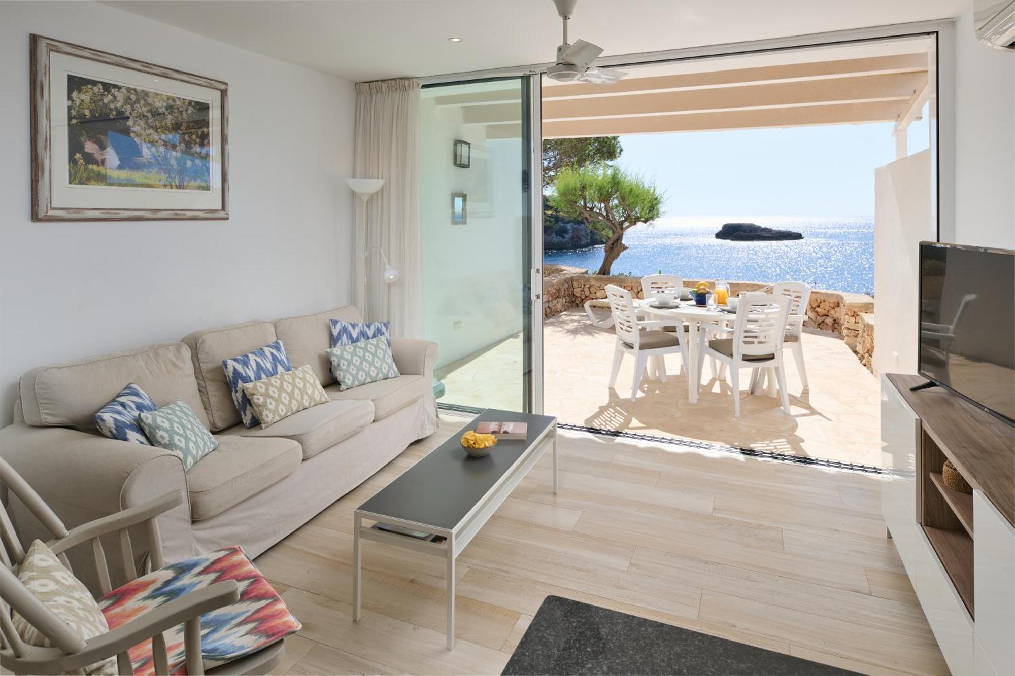 Sea Frontline Apartment 'Faraona'. Pool. Wifi サンタニー エクステリア 写真