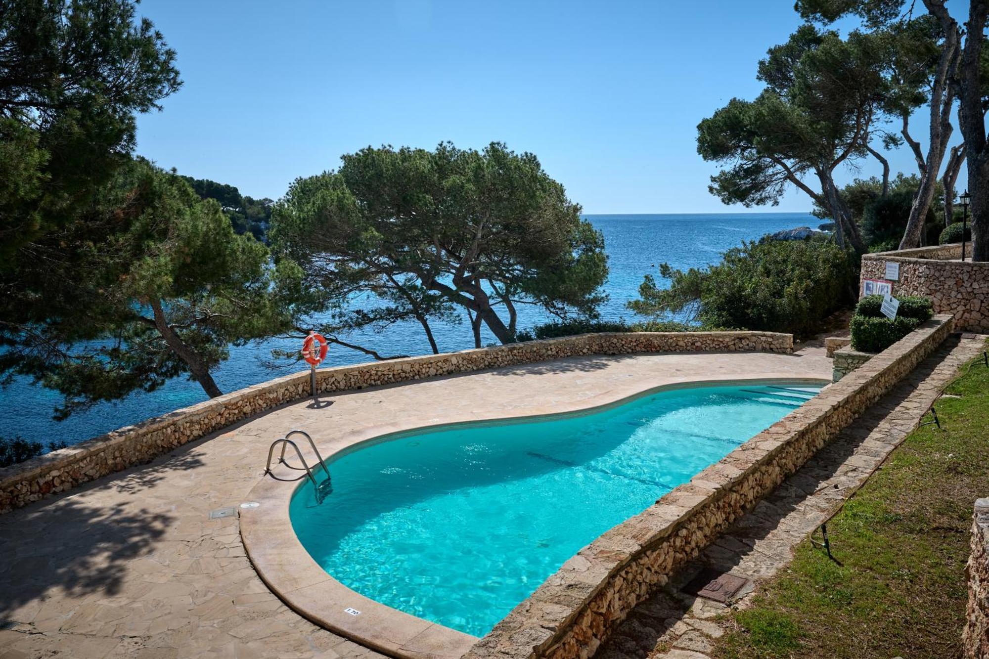 Sea Frontline Apartment 'Faraona'. Pool. Wifi サンタニー エクステリア 写真